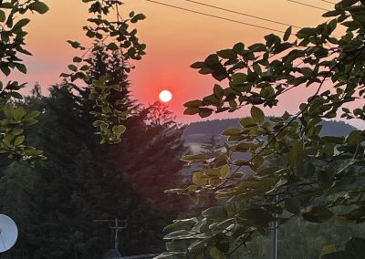 Vom Pilgerbalkon: Sonnenuntergang am Naturfreundehaus Kohlhof!