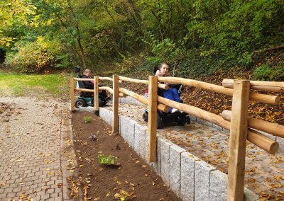 Erprobung des barrierefreien Waldzugangs mit den E-Rollis