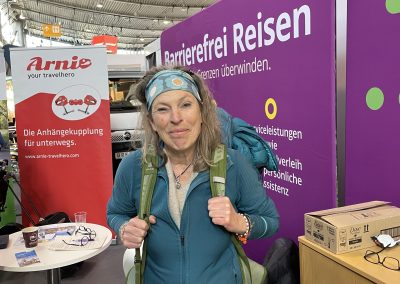 Messe · halle 5: Barriere · frei Reisen